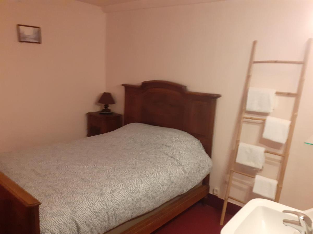 Le Grand Cerf Hotel Nonancourt Kültér fotó