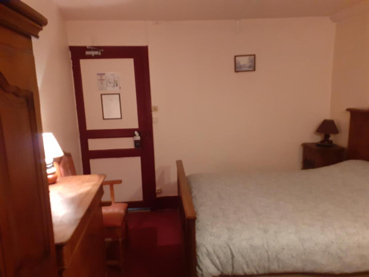 Le Grand Cerf Hotel Nonancourt Kültér fotó